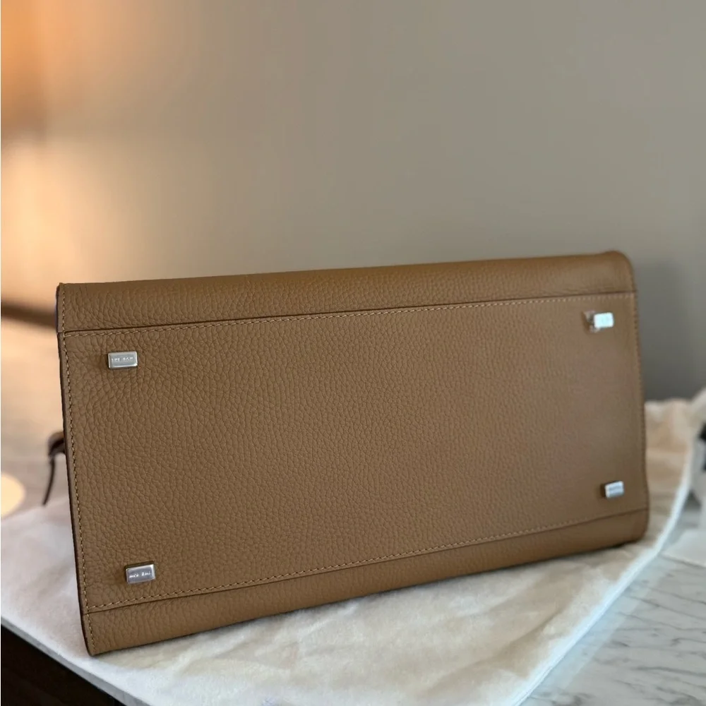 The Row Soft Margaux 12 Bag Sandpit Leather Silver Hardware - Picture 5 of 7